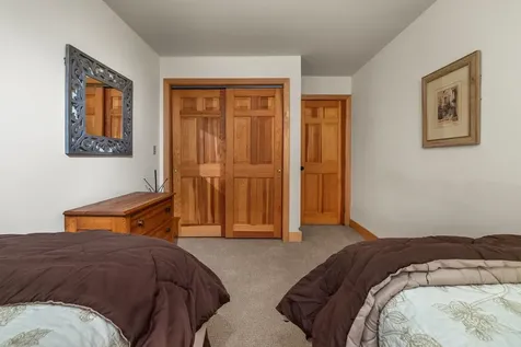 153 High Meadow Road Winhall VT 05340