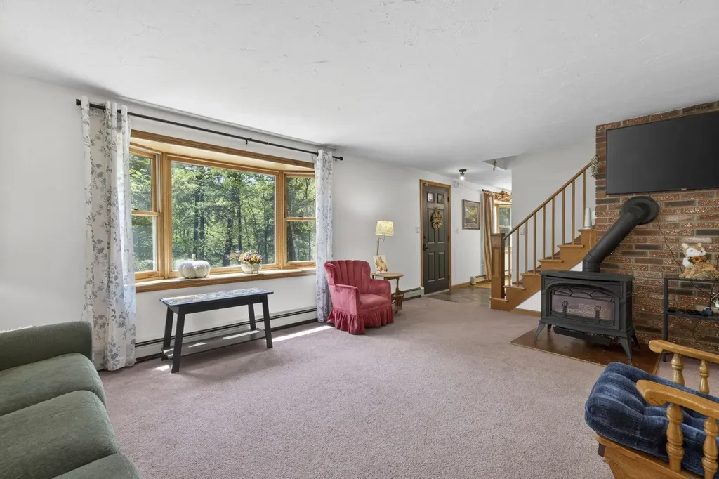 48 Queen Street Boscawen NH 03303