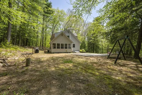 48 Queen Street Boscawen NH 03303