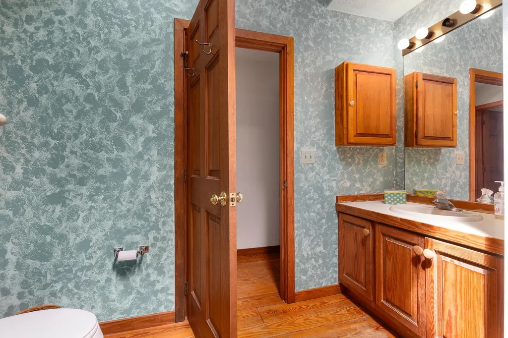 352 Edwins Pond Road Rochester VT 05767