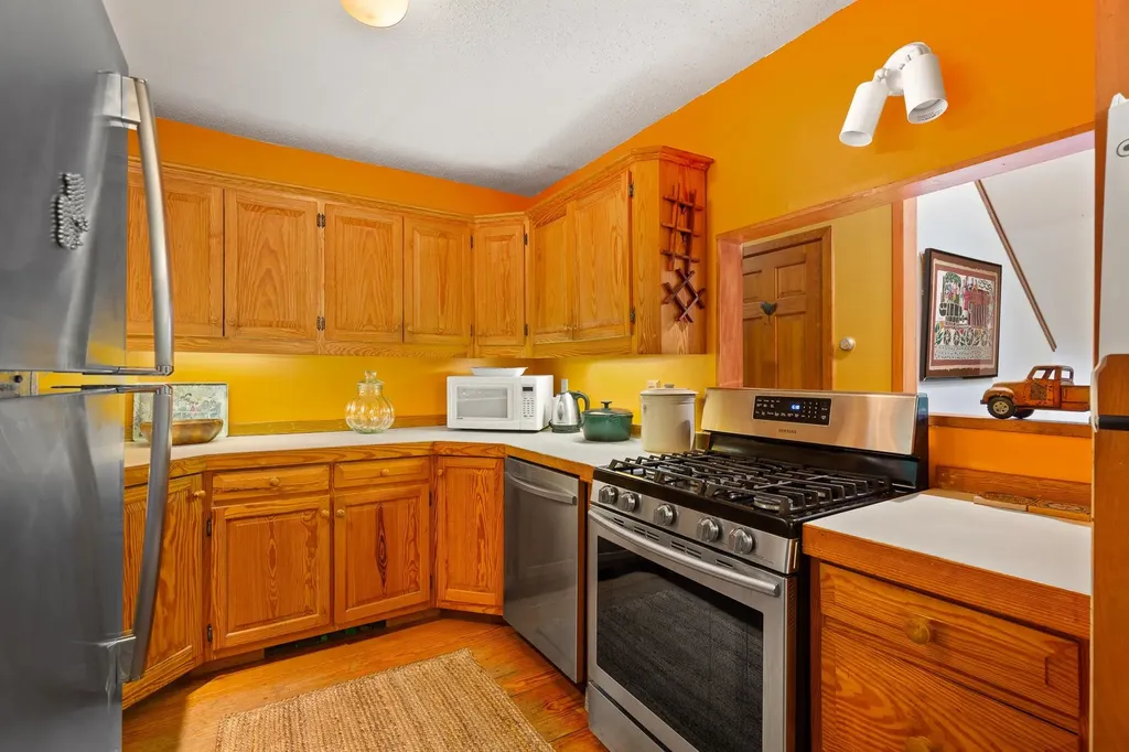 352 Edwins Pond Road Rochester VT 05767