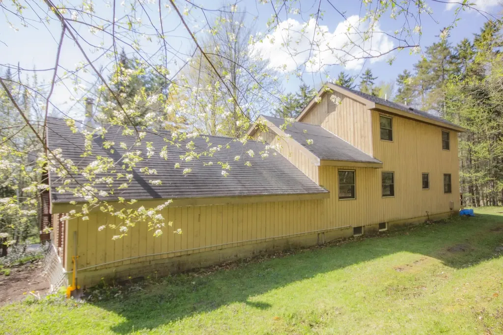 352 Edwins Pond Road Rochester VT 05767