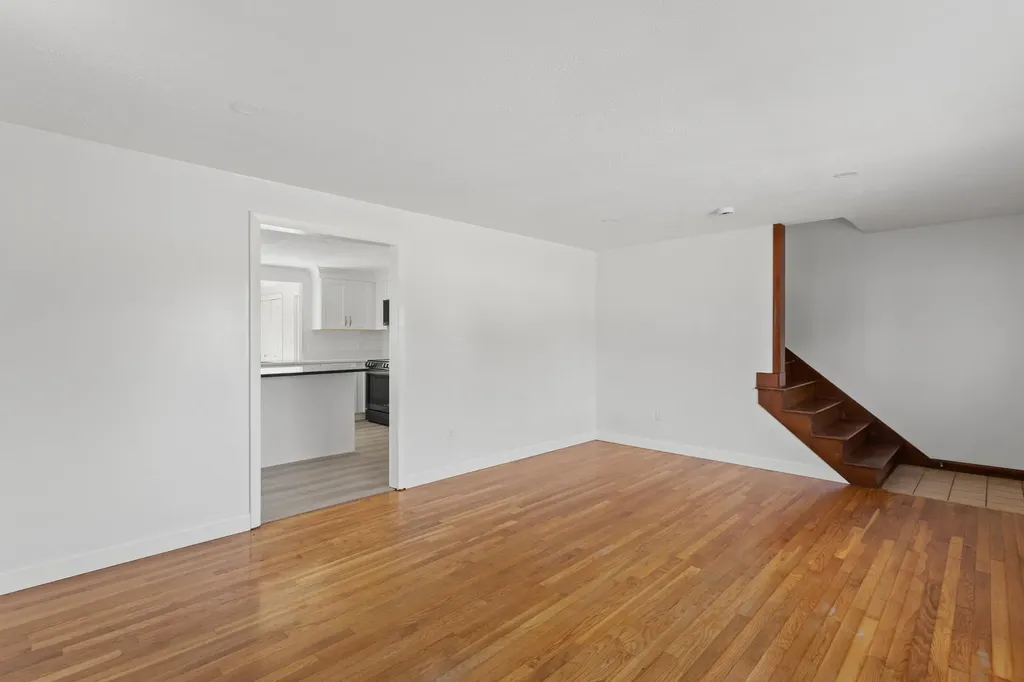 23 Hunt Street Nashua NH 03060