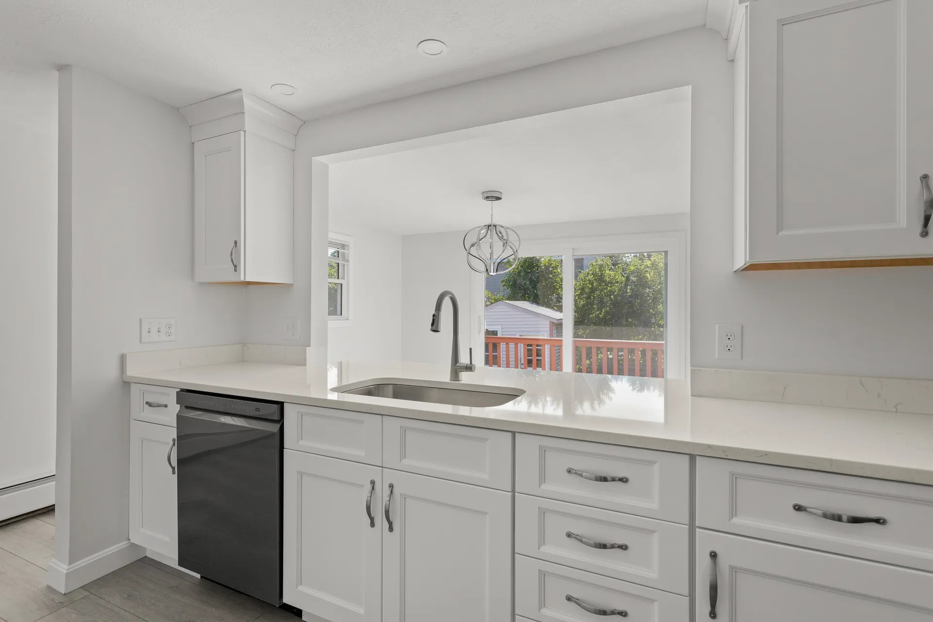 23 Hunt Street Nashua NH 03060