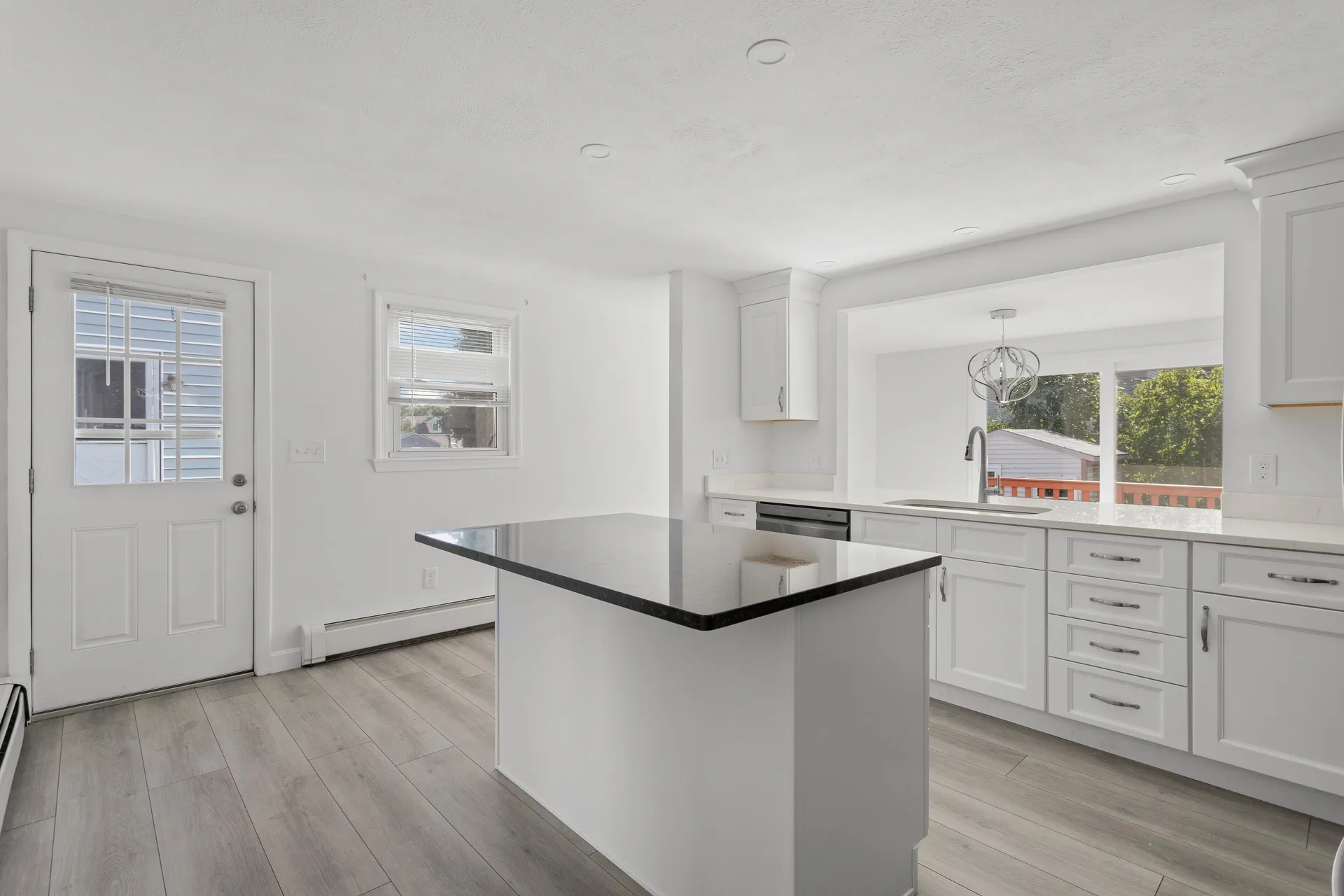 23 Hunt Street Nashua NH 03060