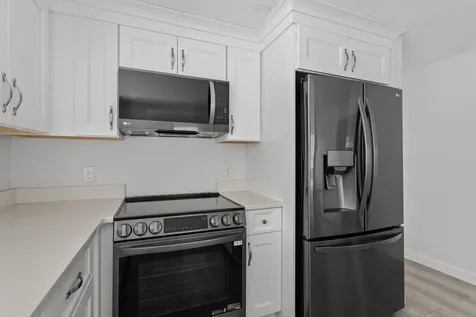 23 Hunt Street Nashua NH 03060