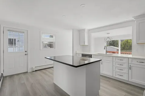 23 Hunt Street Nashua NH 03060
