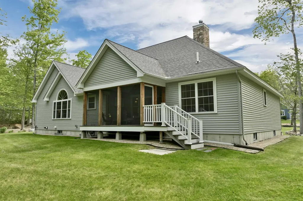 56 Ambrose Way Wolfeboro NH 03894