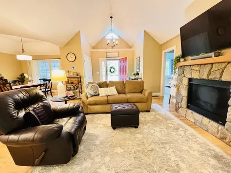 56 Ambrose Way Wolfeboro NH 03894