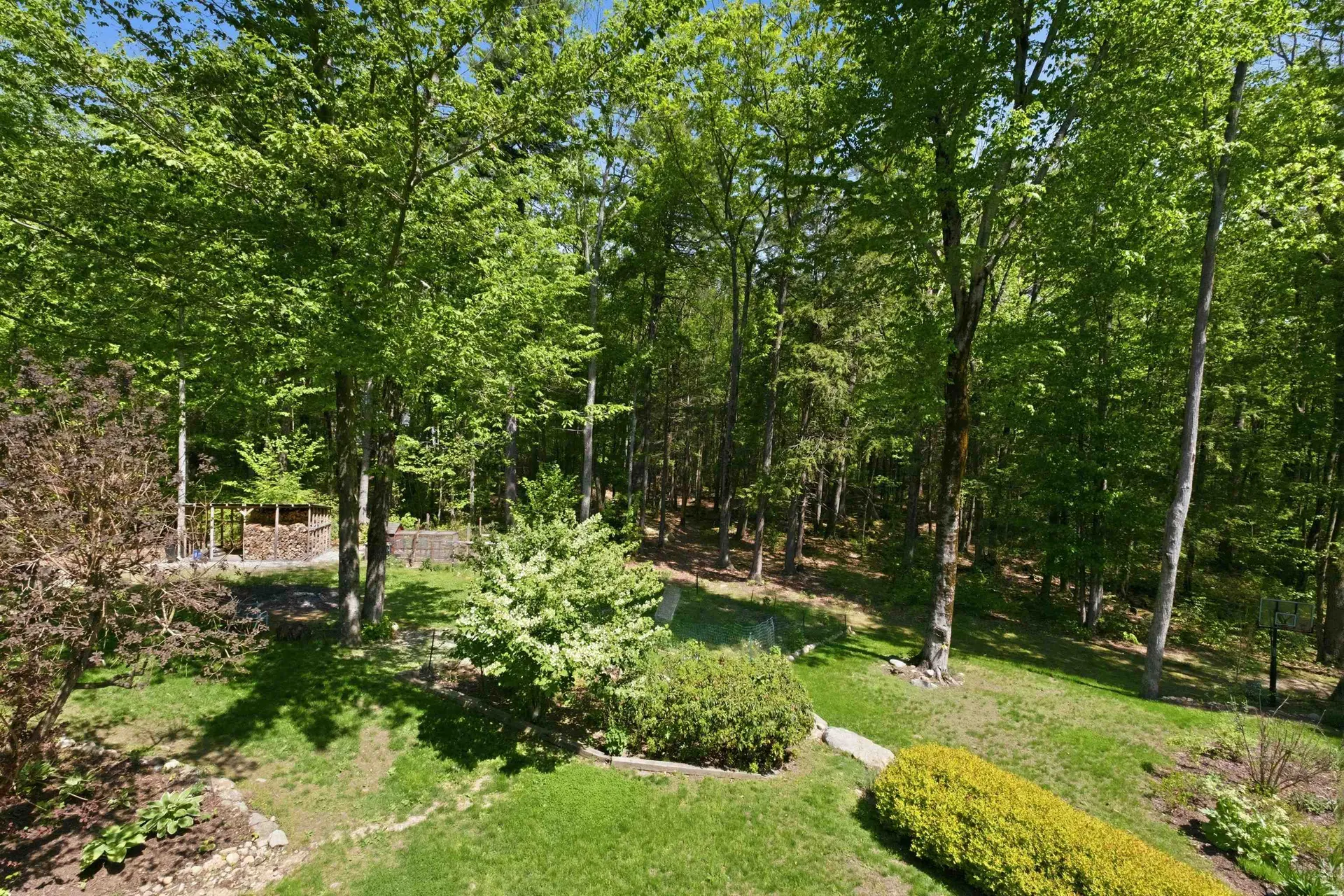 16 Hillsboro Circle Milford NH 03055