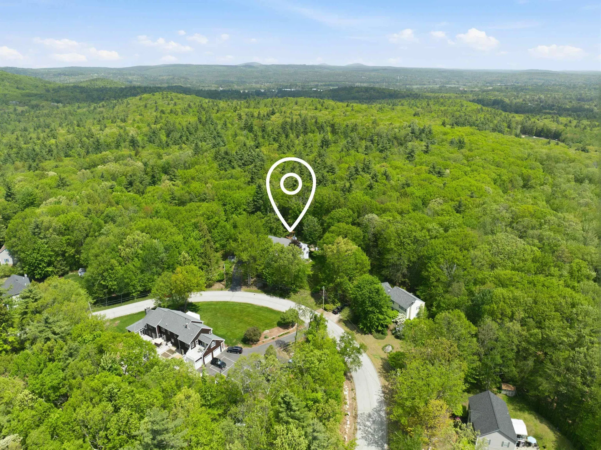 16 Hillsboro Circle Milford NH 03055