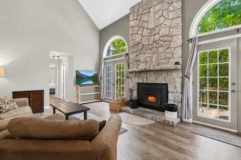 16 Hillsboro Circle Milford NH 03055