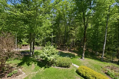 16 Hillsboro Circle Milford NH 03055