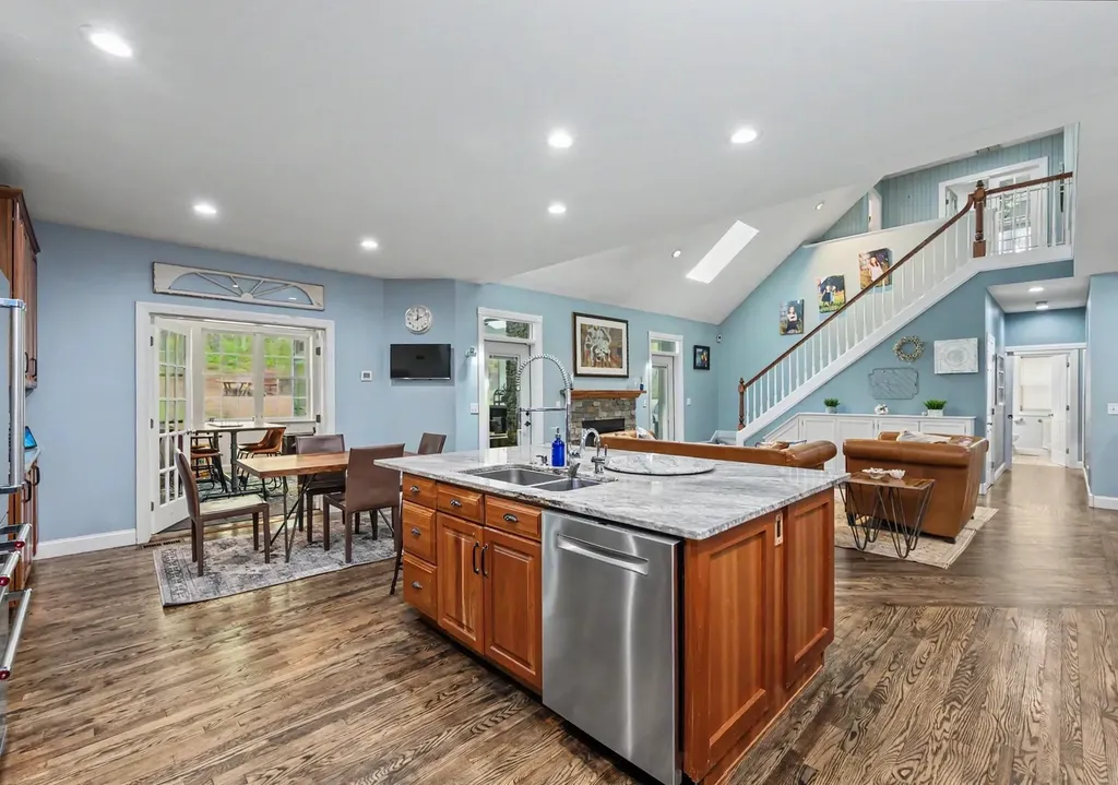 9 Checkerberry Lane Concord NH 03301