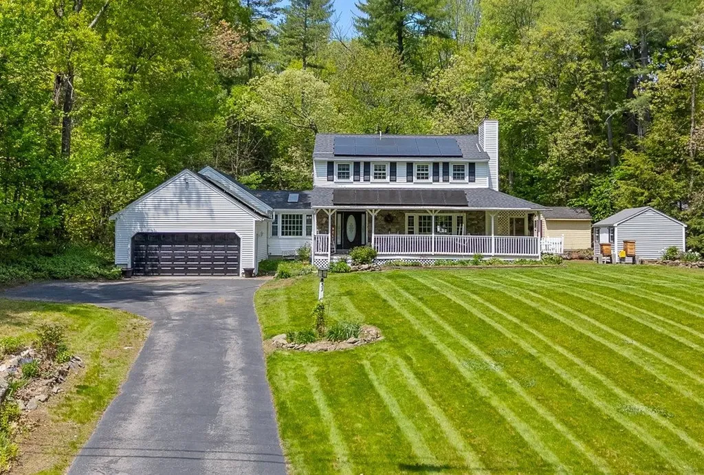 53 Sullivan Road Hudson NH 03051-3963