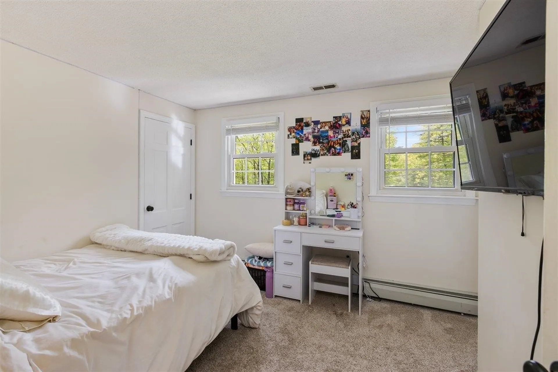 53 Sullivan Road Hudson NH 03051-3963