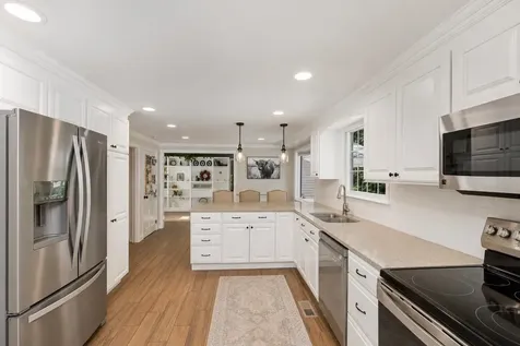 53 Sullivan Road Hudson NH 03051-3963