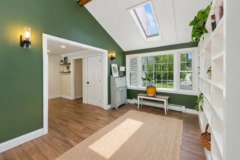 53 Sullivan Road Hudson NH 03051-3963