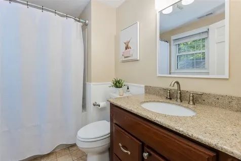 53 Sullivan Road Hudson NH 03051-3963