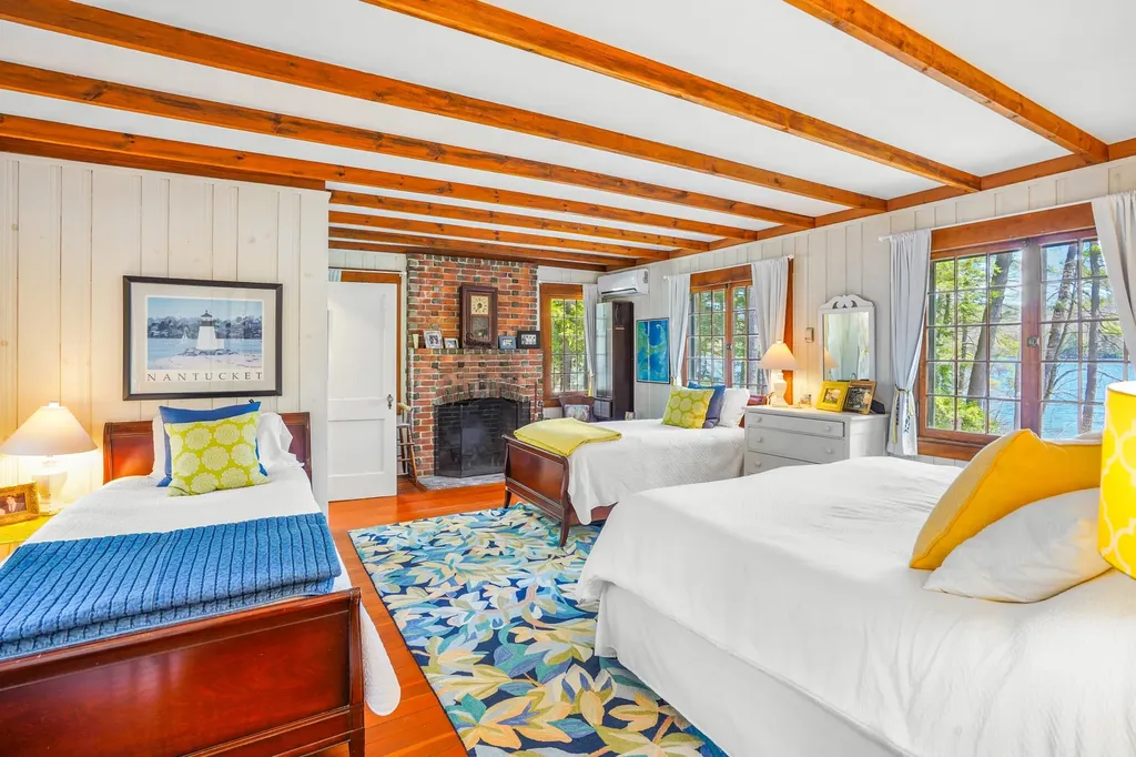 59 Squam Lake Road Holderness NH 03245