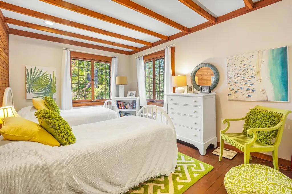 59 Squam Lake Road Holderness NH 03245