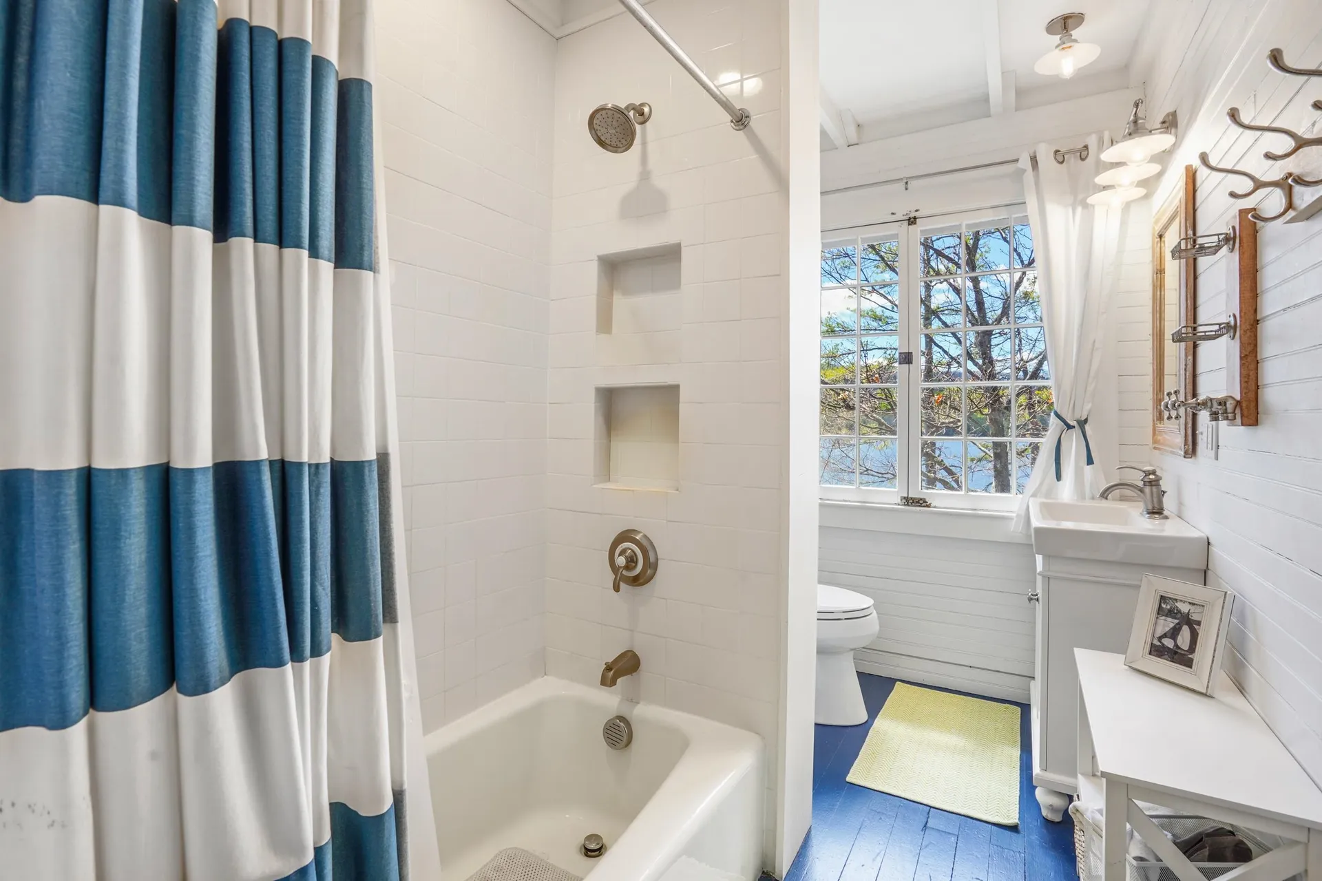 59 Squam Lake Road Holderness NH 03245