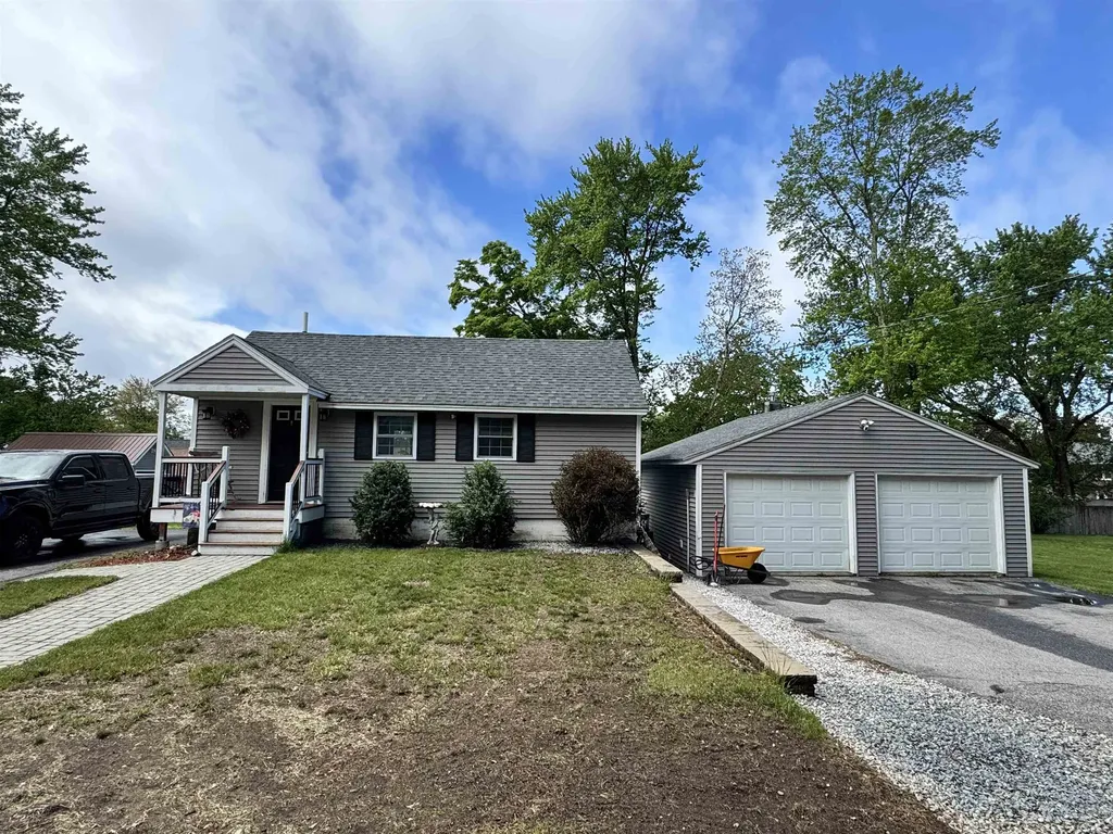 29 Lee Avenue Manchester NH 03109