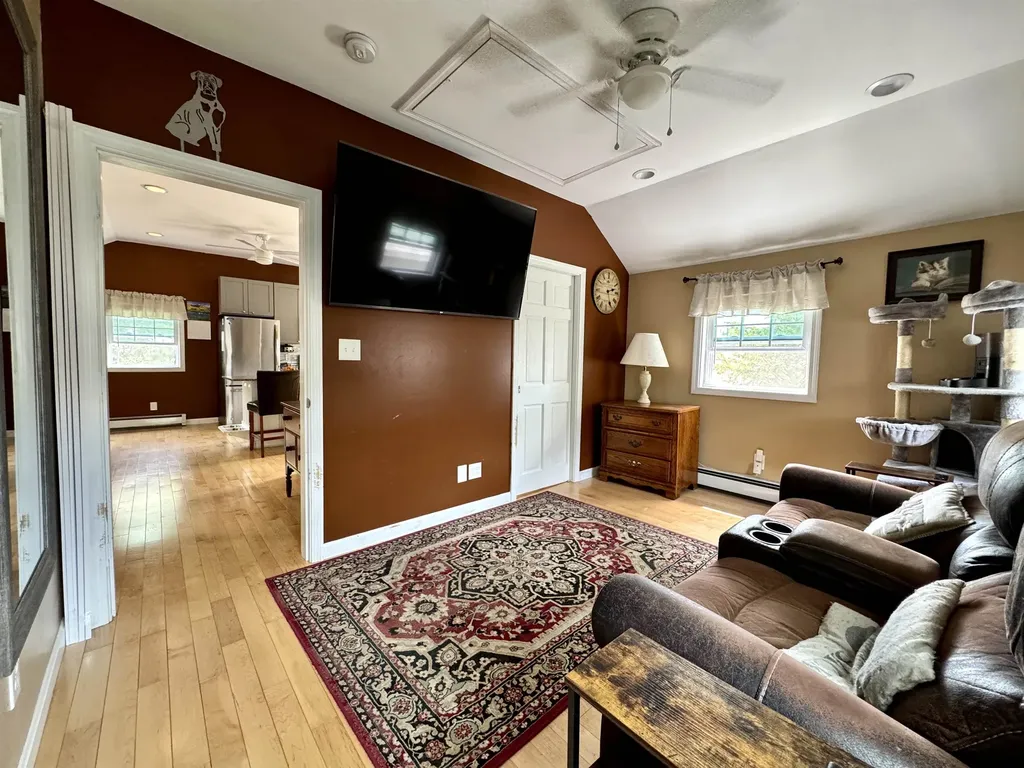 29 Lee Avenue Manchester NH 03109
