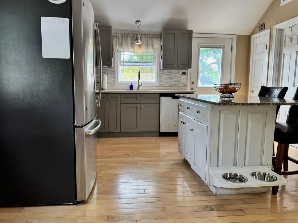 29 Lee Avenue Manchester NH 03109