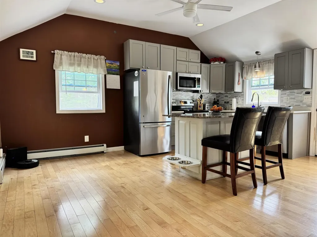 29 Lee Avenue Manchester NH 03109