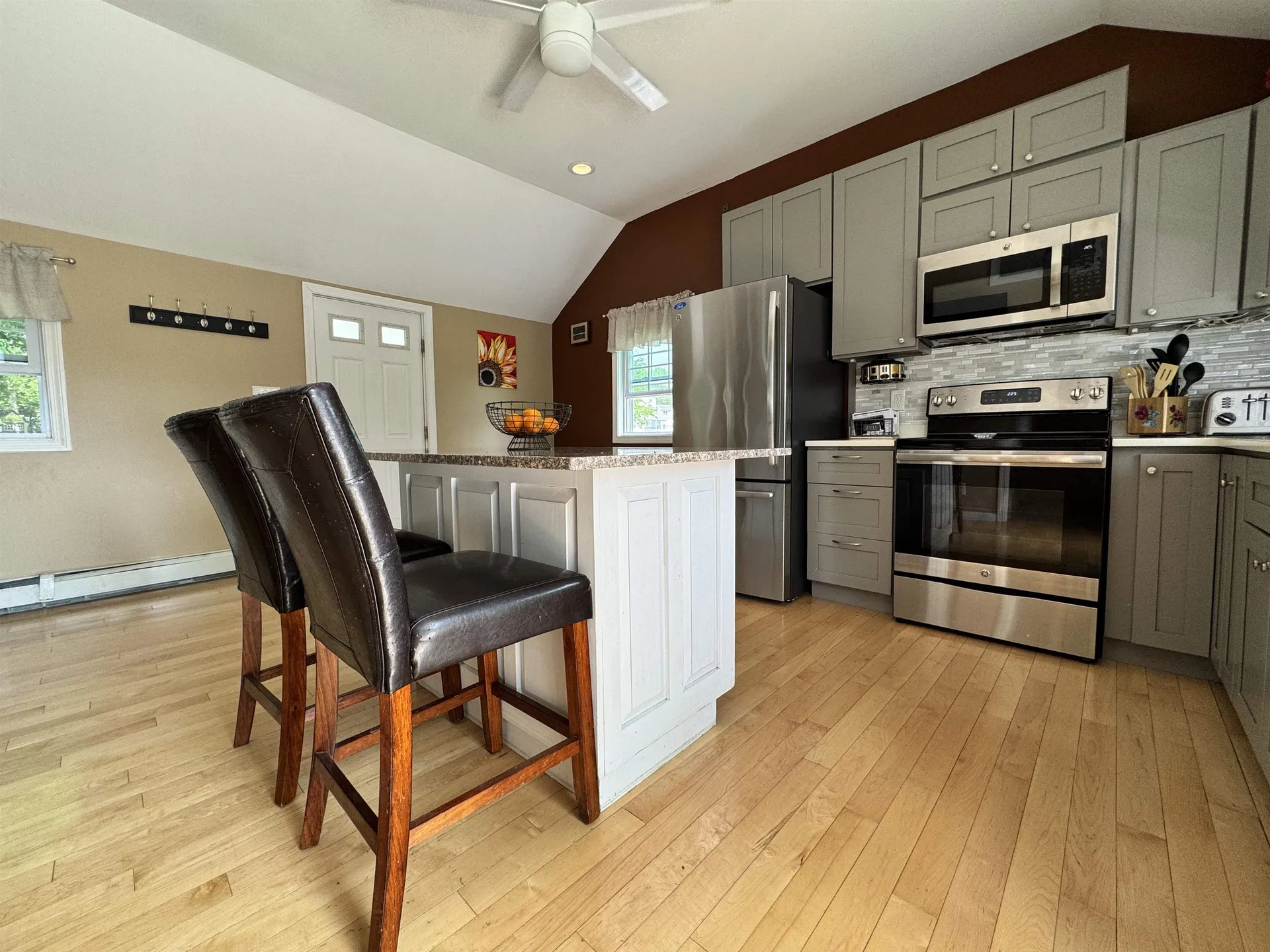 29 Lee Avenue Manchester NH 03109
