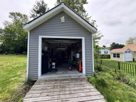 29 Lee Avenue Manchester NH 03109