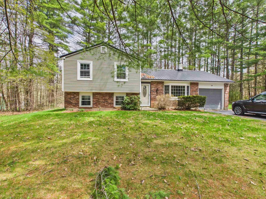 25 Partridge Knoll Road Campton NH 03223