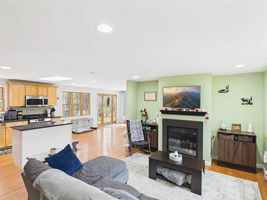 25 Partridge Knoll Road Campton NH 03223