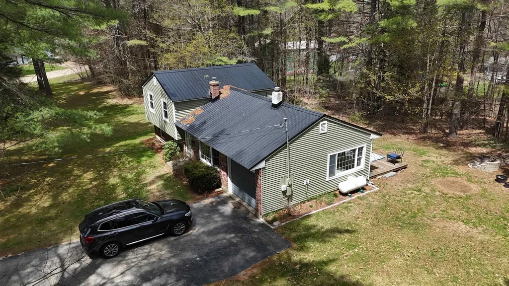 25 Partridge Knoll Road Campton NH 03223