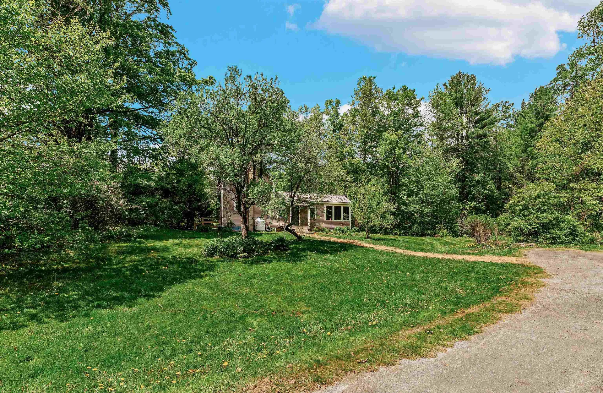 1757 Wildlife Road Hartford VT 05001