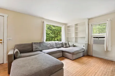 1757 Wildlife Road Hartford VT 05001