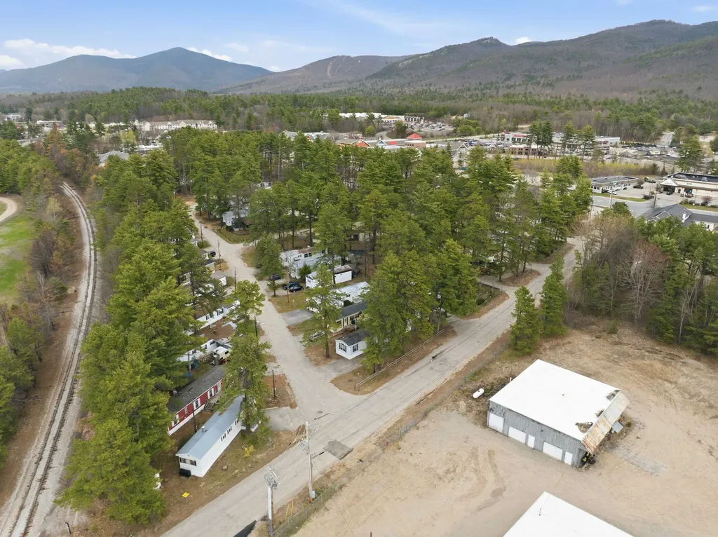 14 Raven Lane Conway NH 03860