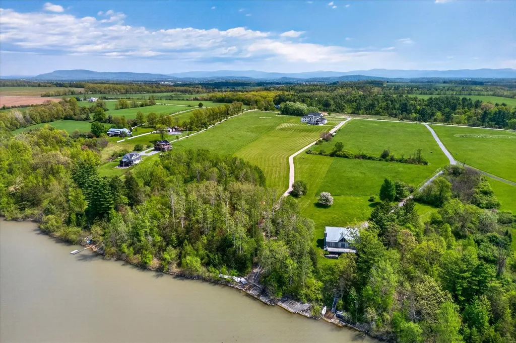 4362 Lake Street Bridport VT 05734