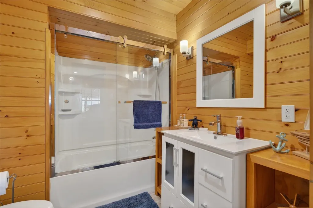 4362 Lake Street Bridport VT 05734