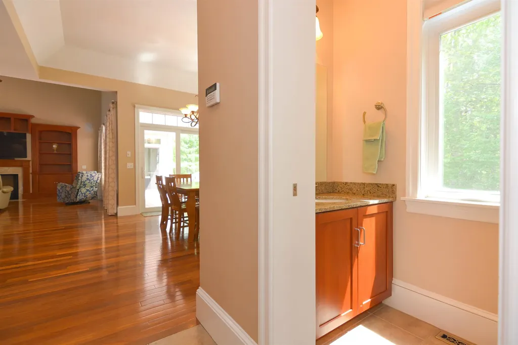 18 Winslow Drive Atkinson NH 03811