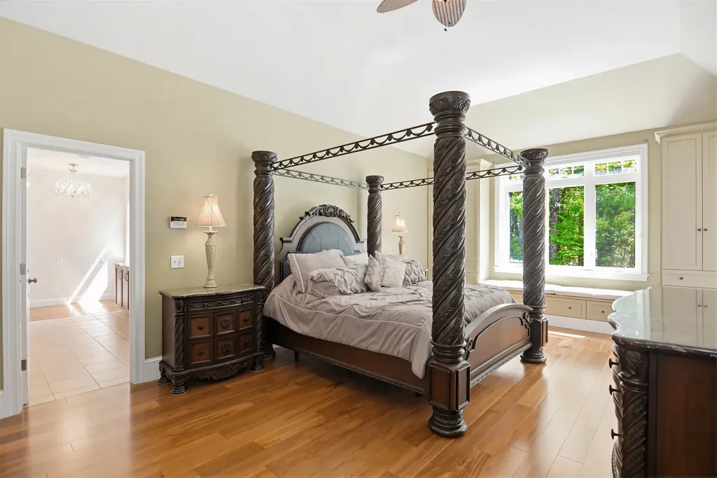 18 Winslow Drive Atkinson NH 03811