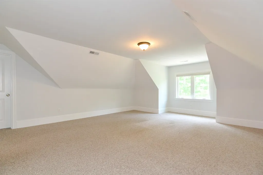 18 Winslow Drive Atkinson NH 03811