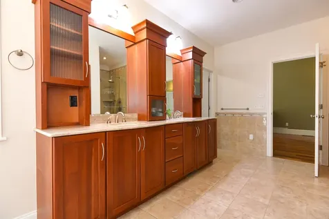 18 Winslow Drive Atkinson NH 03811