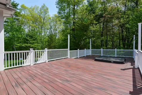 18 Winslow Drive Atkinson NH 03811
