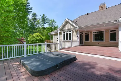 18 Winslow Drive Atkinson NH 03811