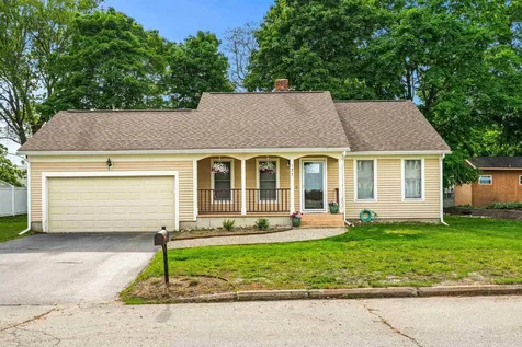 137 Wedgewood Lane Manchester NH 03109