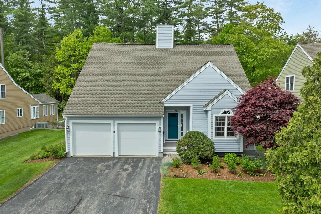 32 Drakes Landing Hampton NH 03842