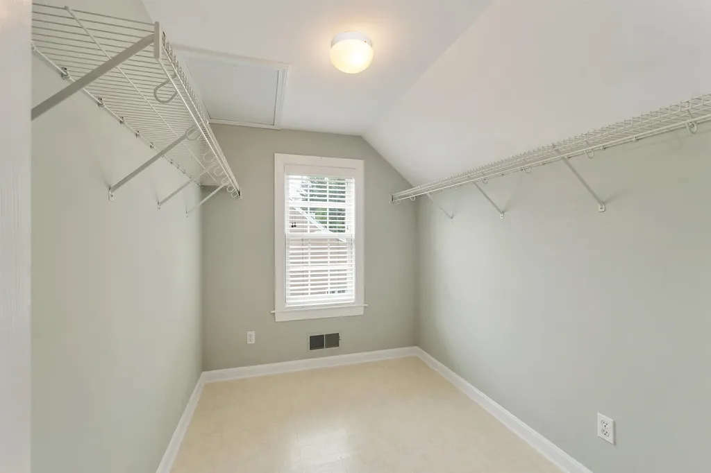 32 Drakes Landing Hampton NH 03842