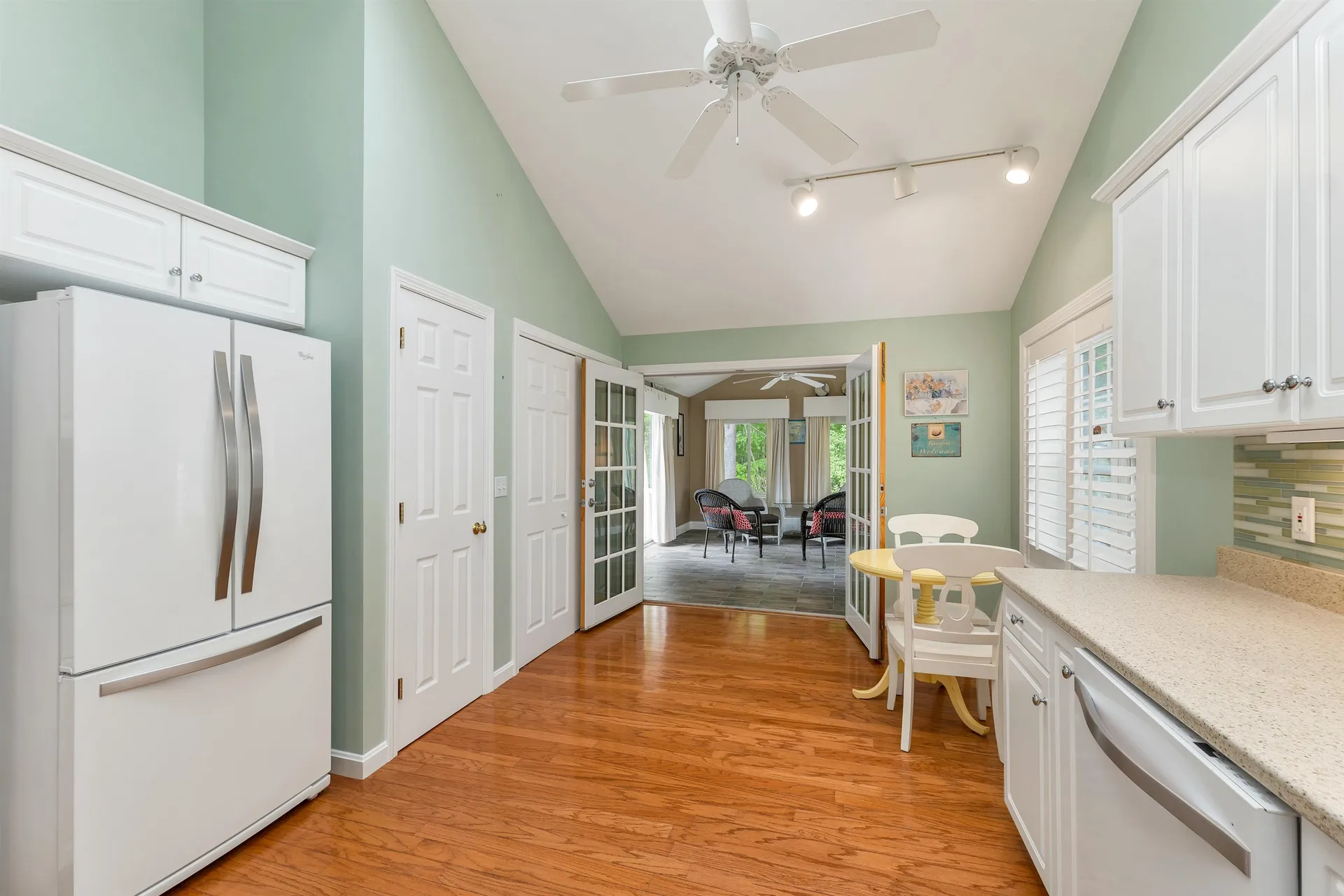 32 Drakes Landing Hampton NH 03842